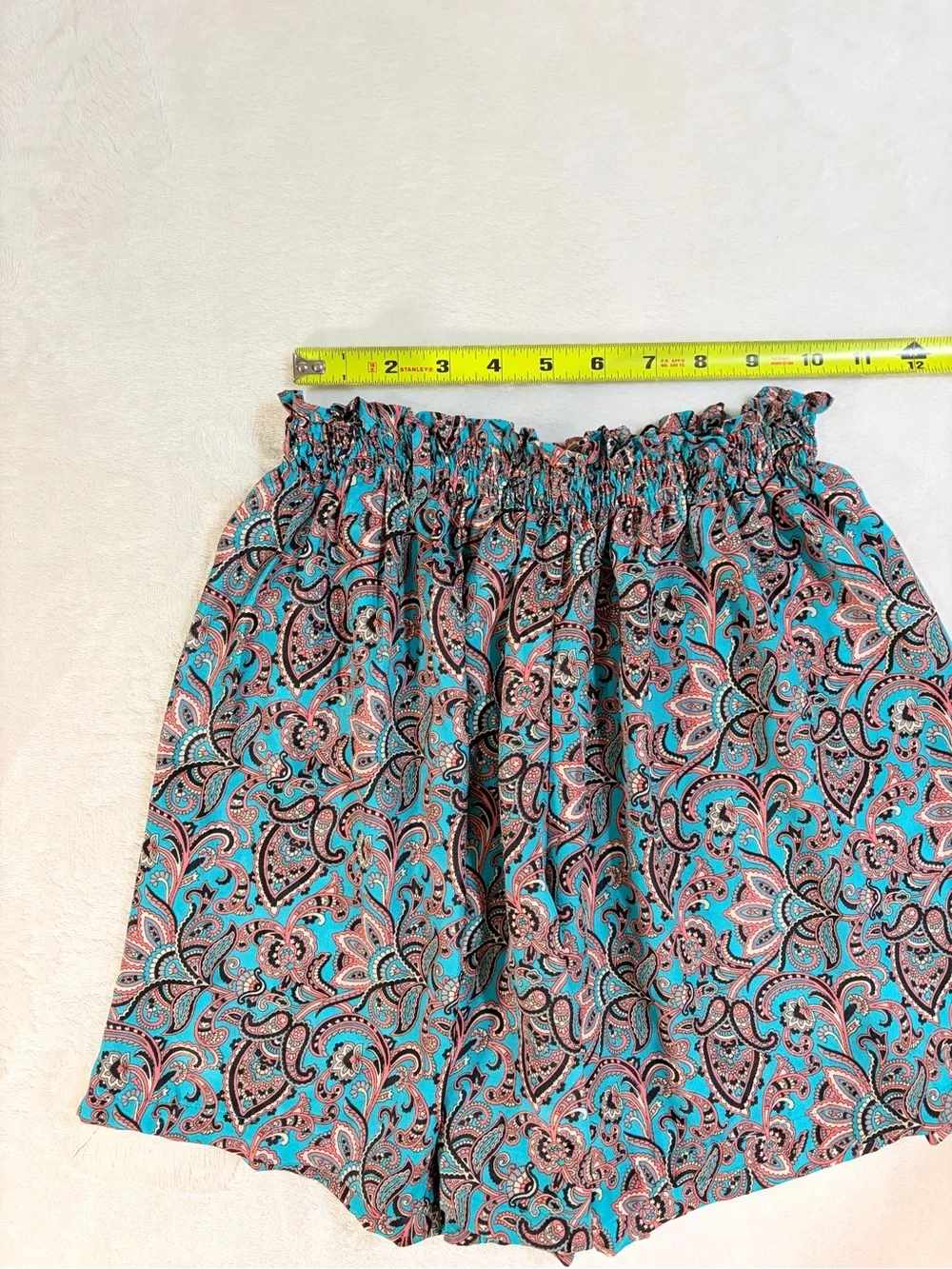 Boho Paisley Flowy Shorts -‎ High Waisted Smocked Summer Silhouette - Small